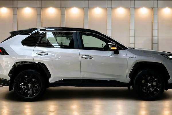 2022 Toyota RAV4 XSE AXAH52R
