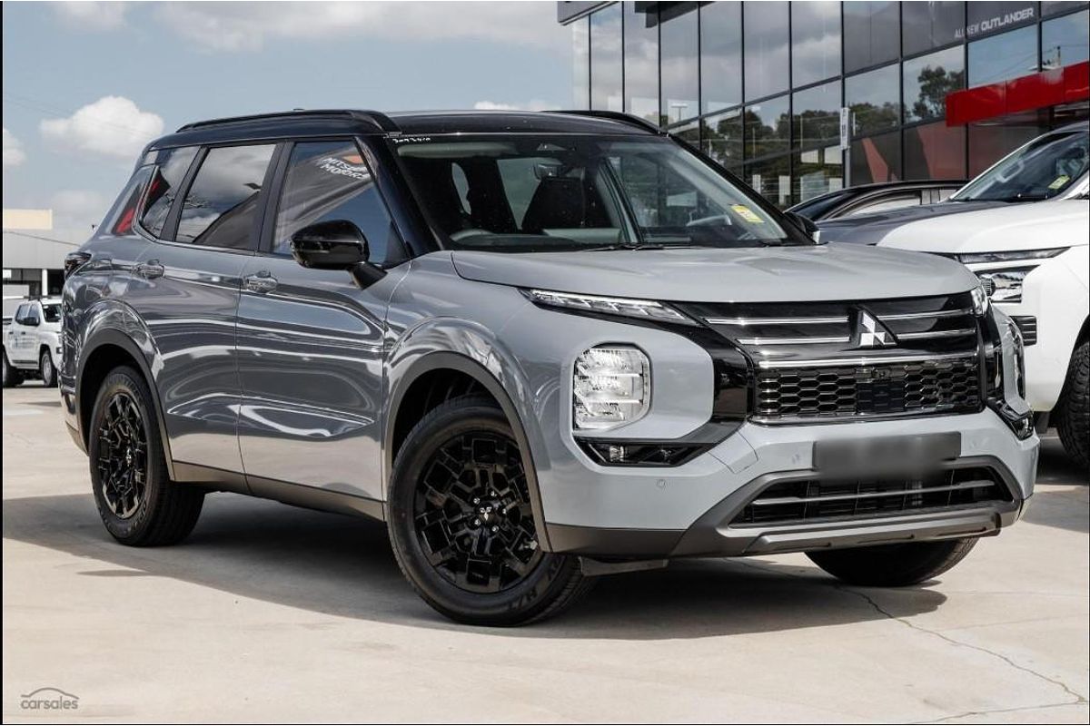 2026 Mitsubishi Outlander LS ZM