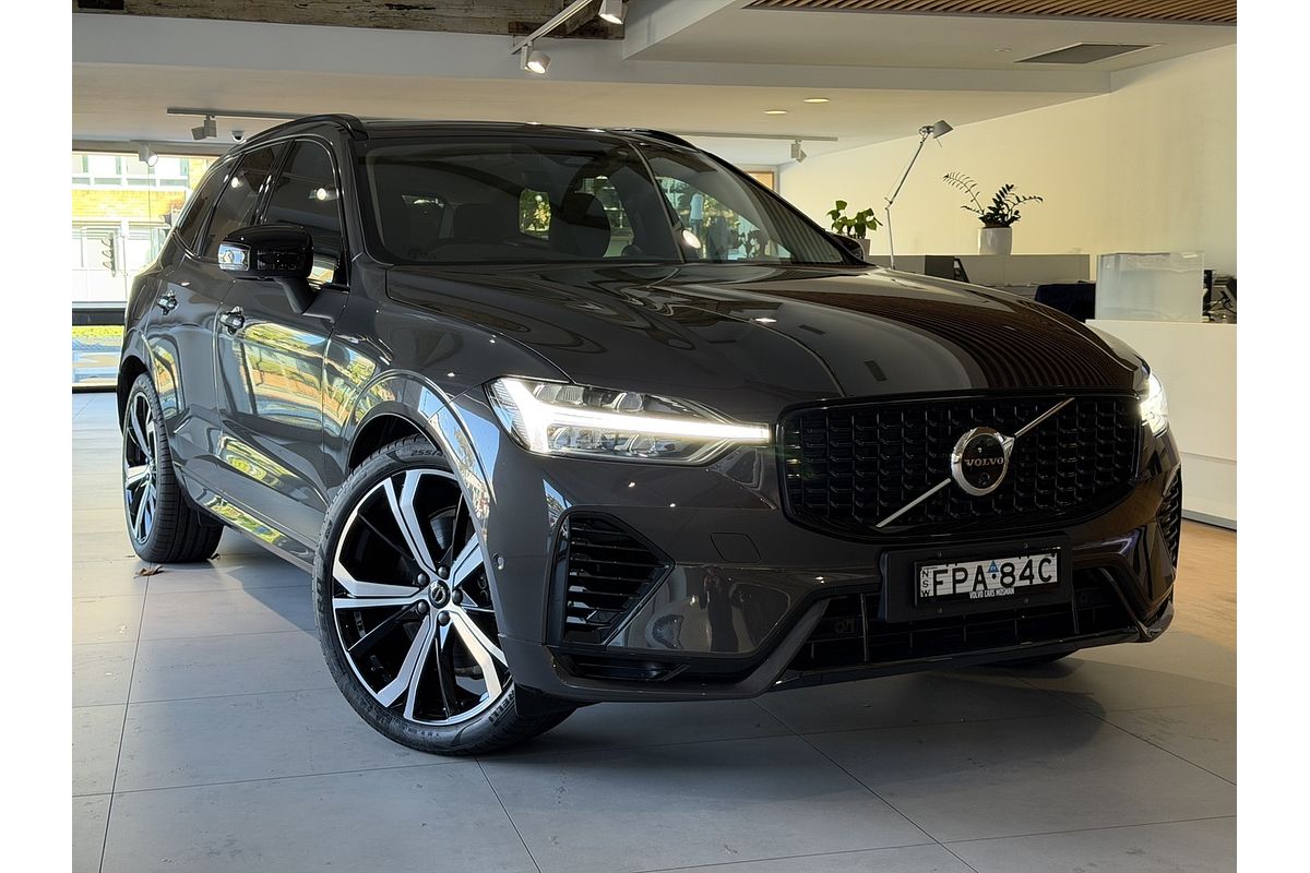 2025 Volvo XC60 Ultra T8 Plug-In Hybrid