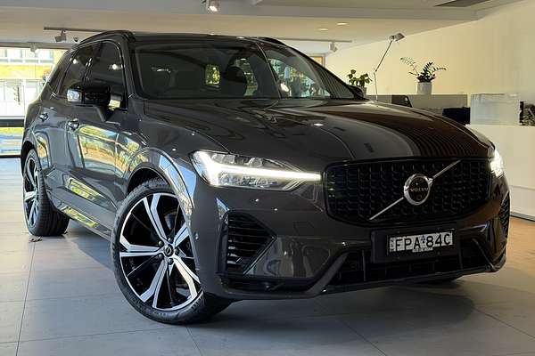 2025 Volvo XC60 Ultra T8 Plug-In Hybrid