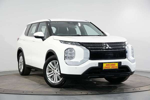 2022 Mitsubishi Outlander ES ZM