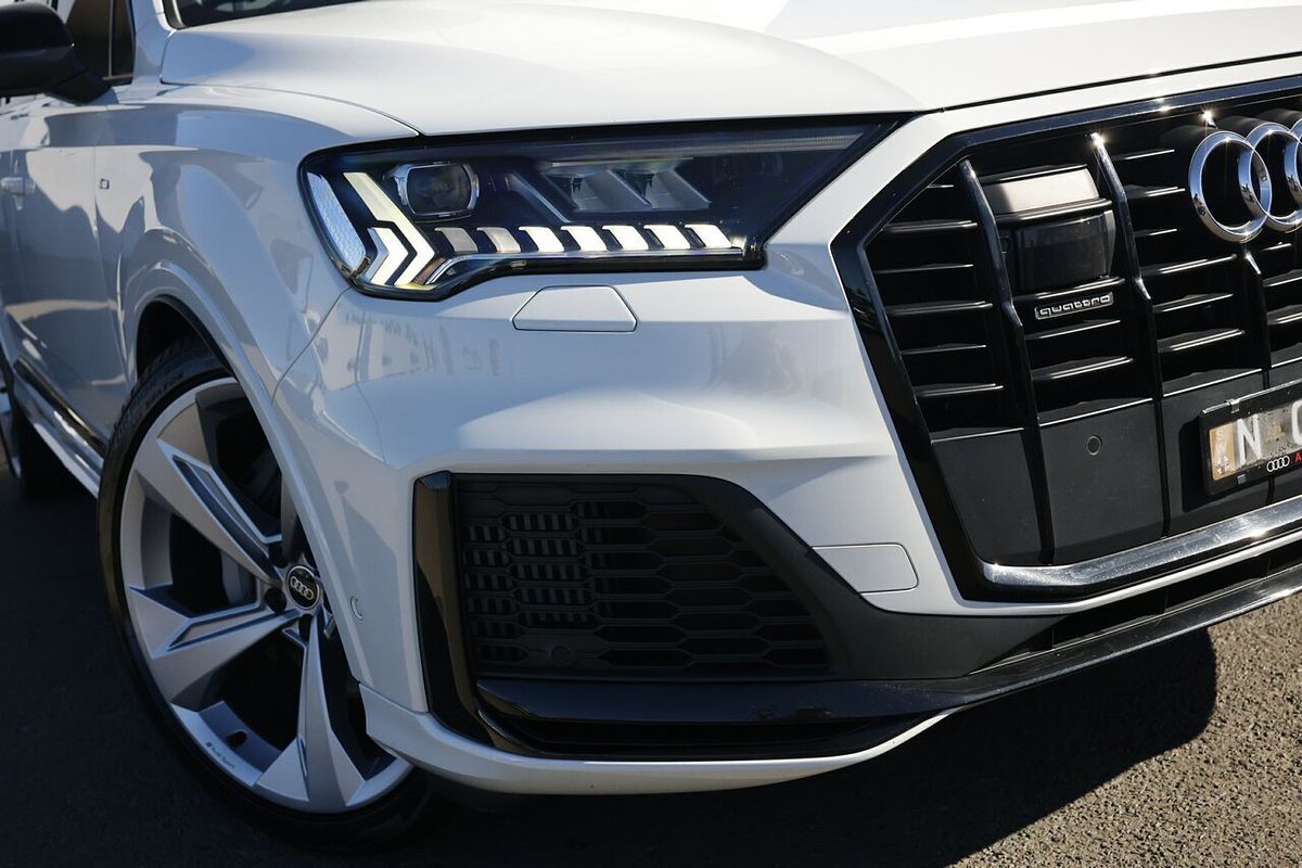 2023 Audi Q7 55 TFSI S line 4M