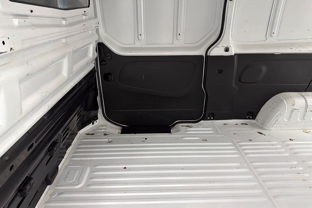 2018 Renault Trafic 103KW X82 LWB Low Roof