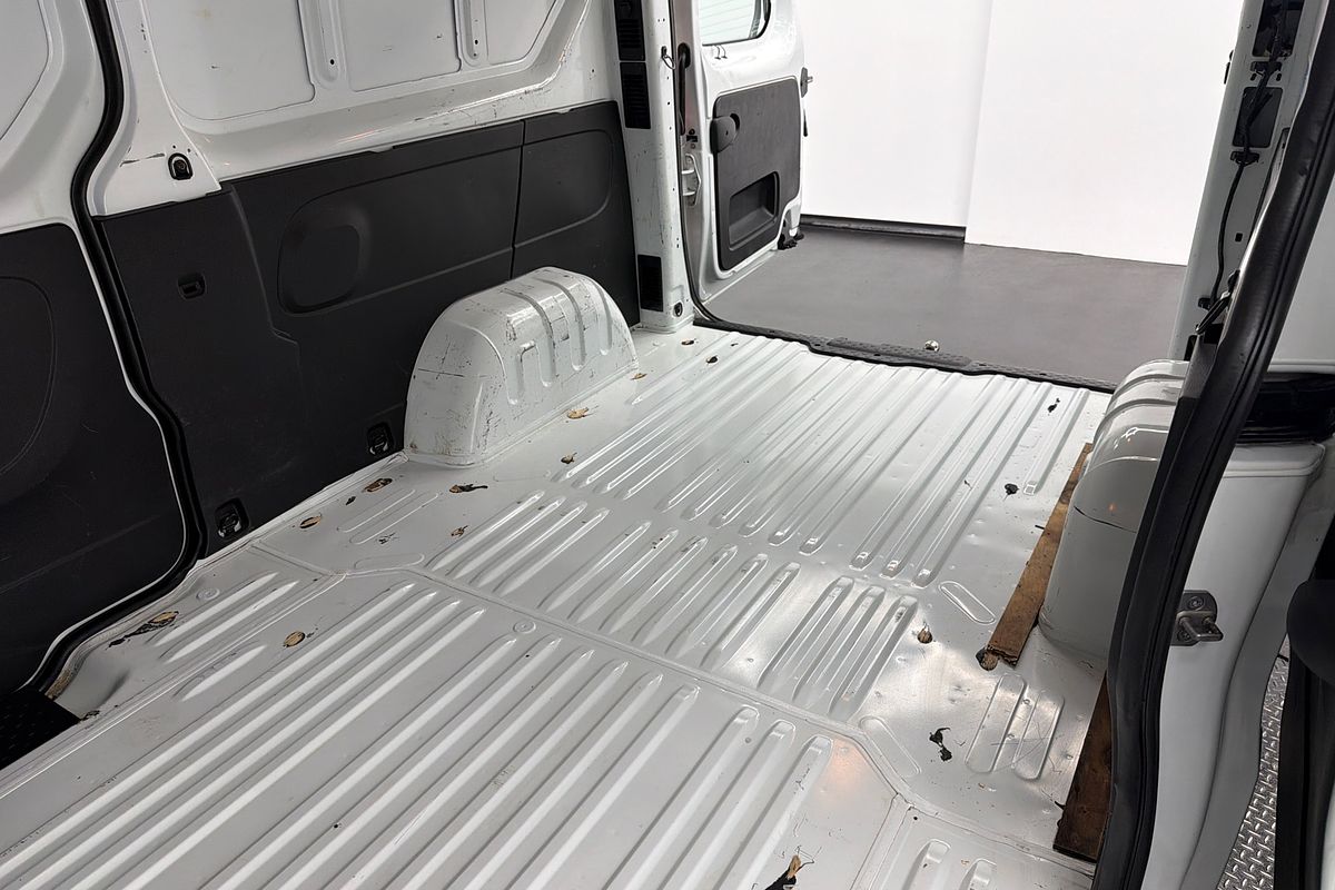 2018 Renault Trafic 103KW X82 LWB Low Roof