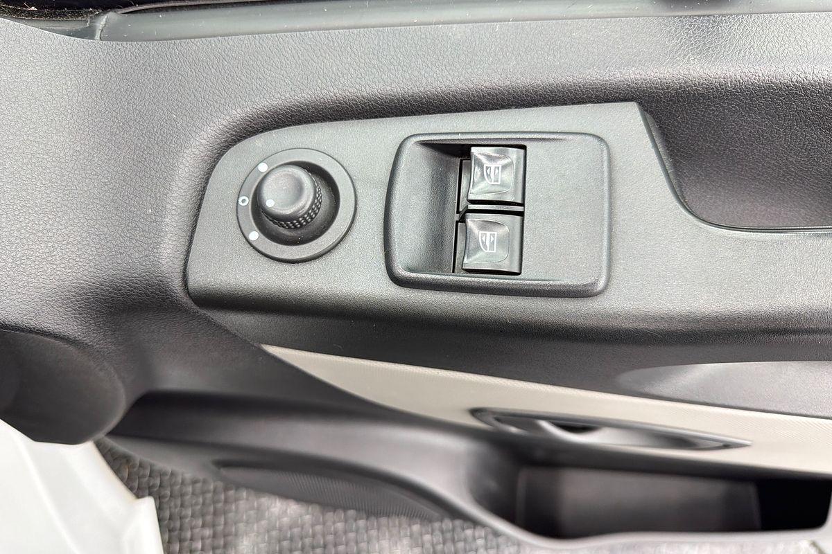 2018 Renault Trafic 103KW X82 LWB Low Roof