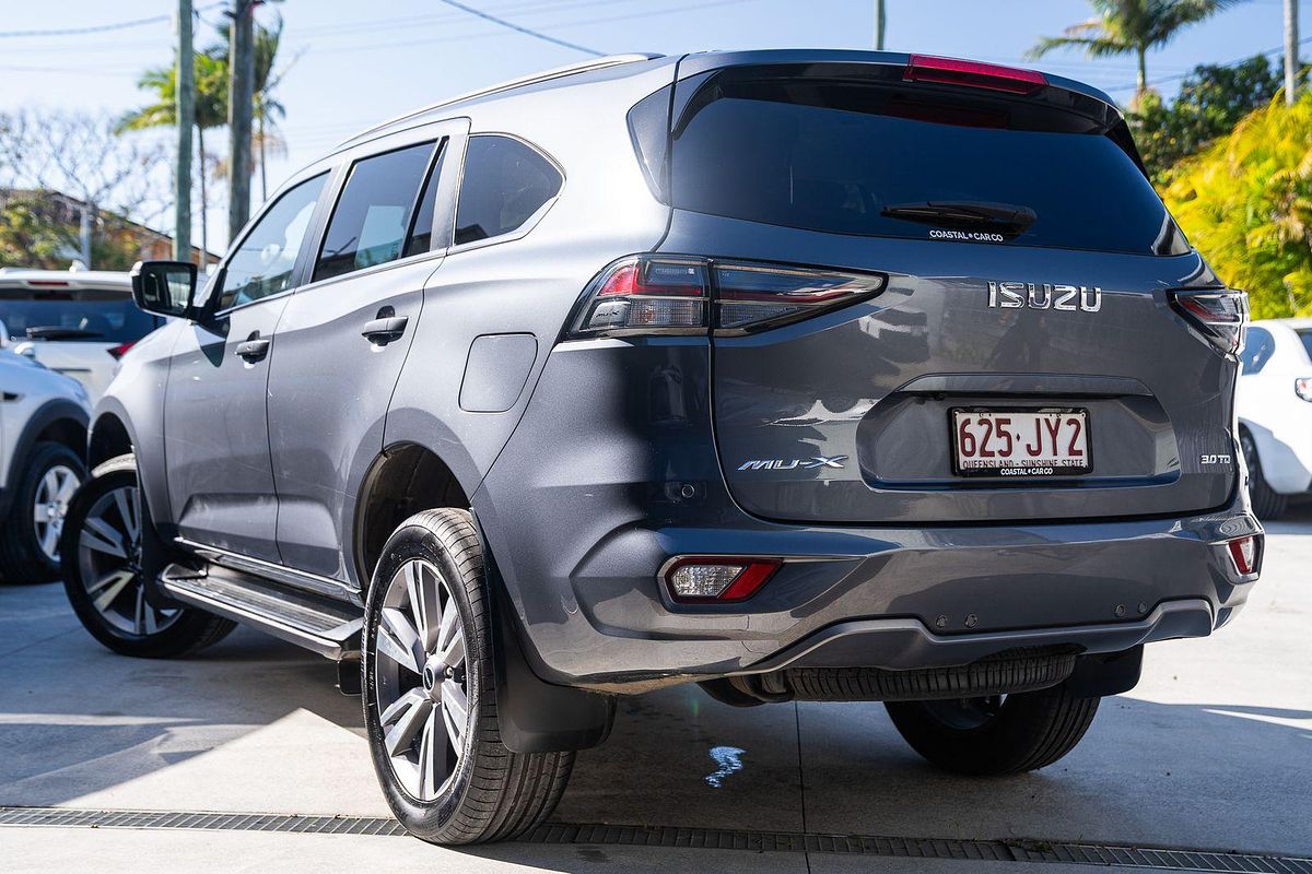 2023 Isuzu MU-X LS-T