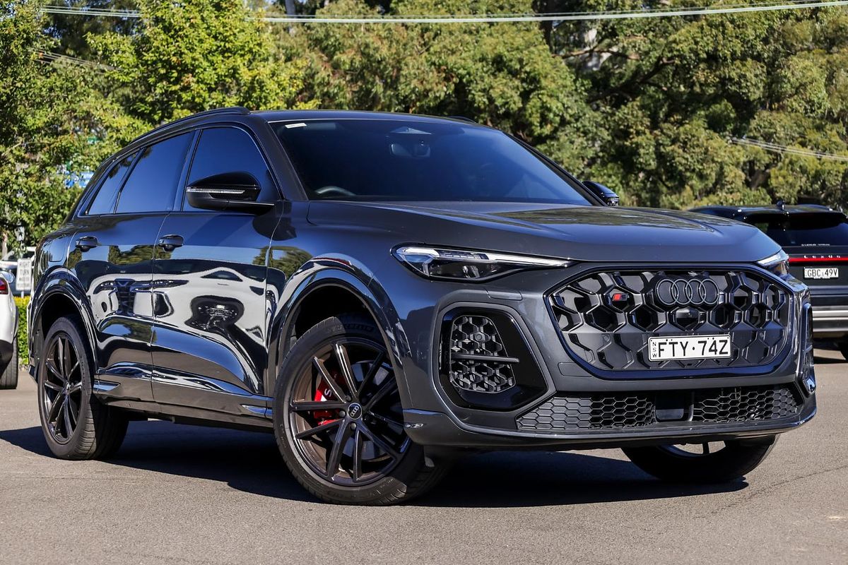 2025 Audi SQ5 TFSI FY