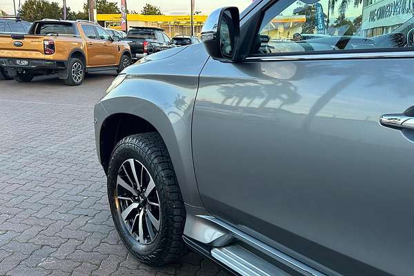 2017 Mitsubishi Pajero Sport Exceed QE thumb-15
