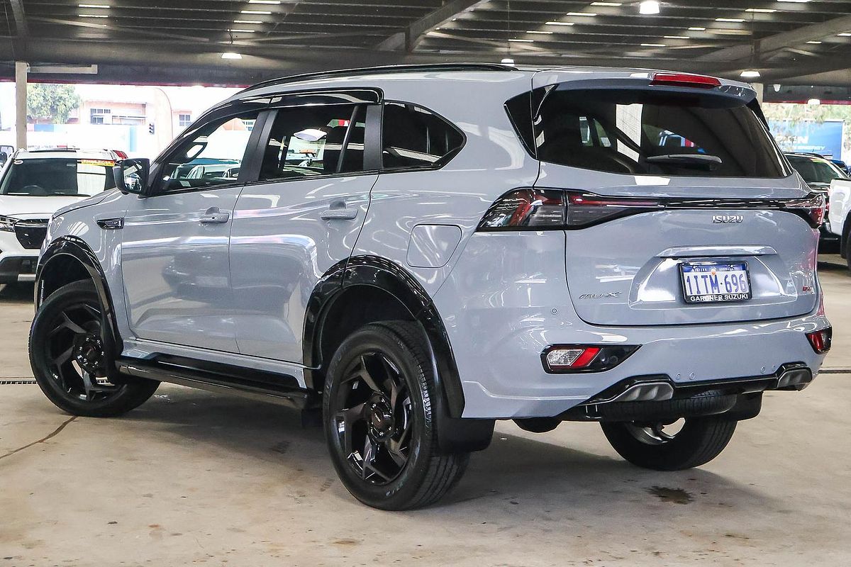 2025 Isuzu MU-X X-TERRAIN