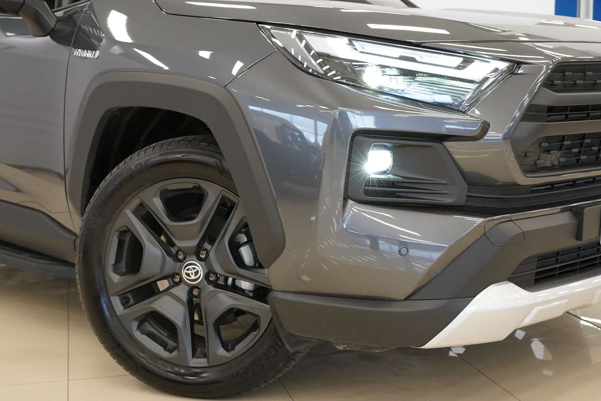 2024 Toyota RAV4 Edge AXAH54R