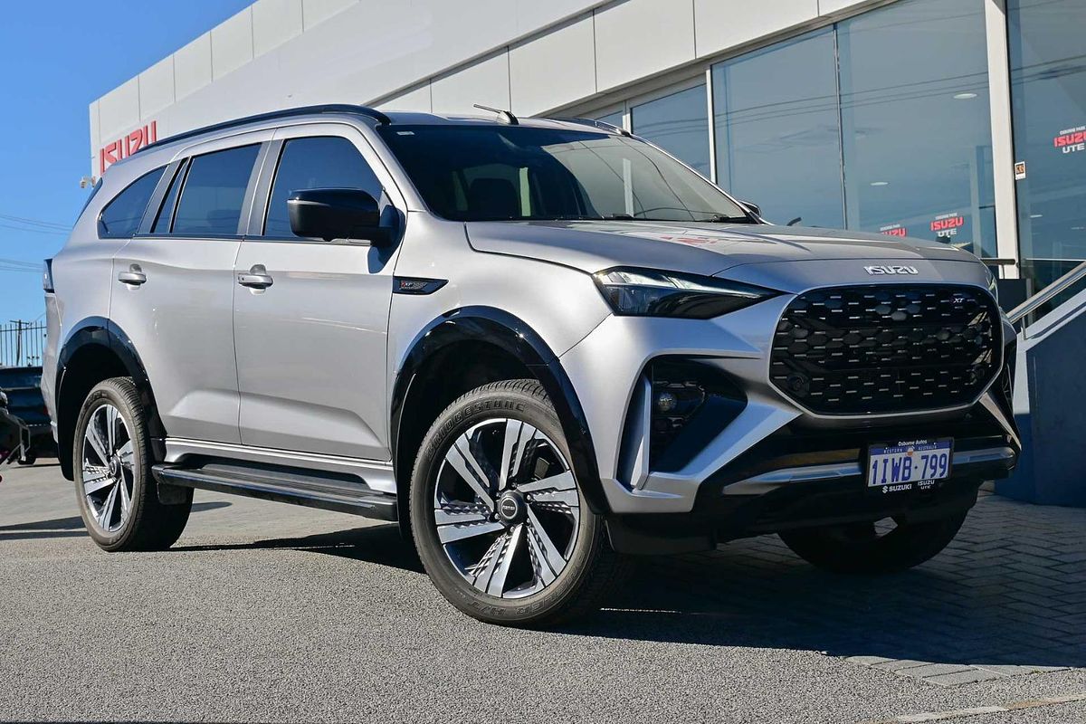 2025 Isuzu MU-X X-TERRAIN