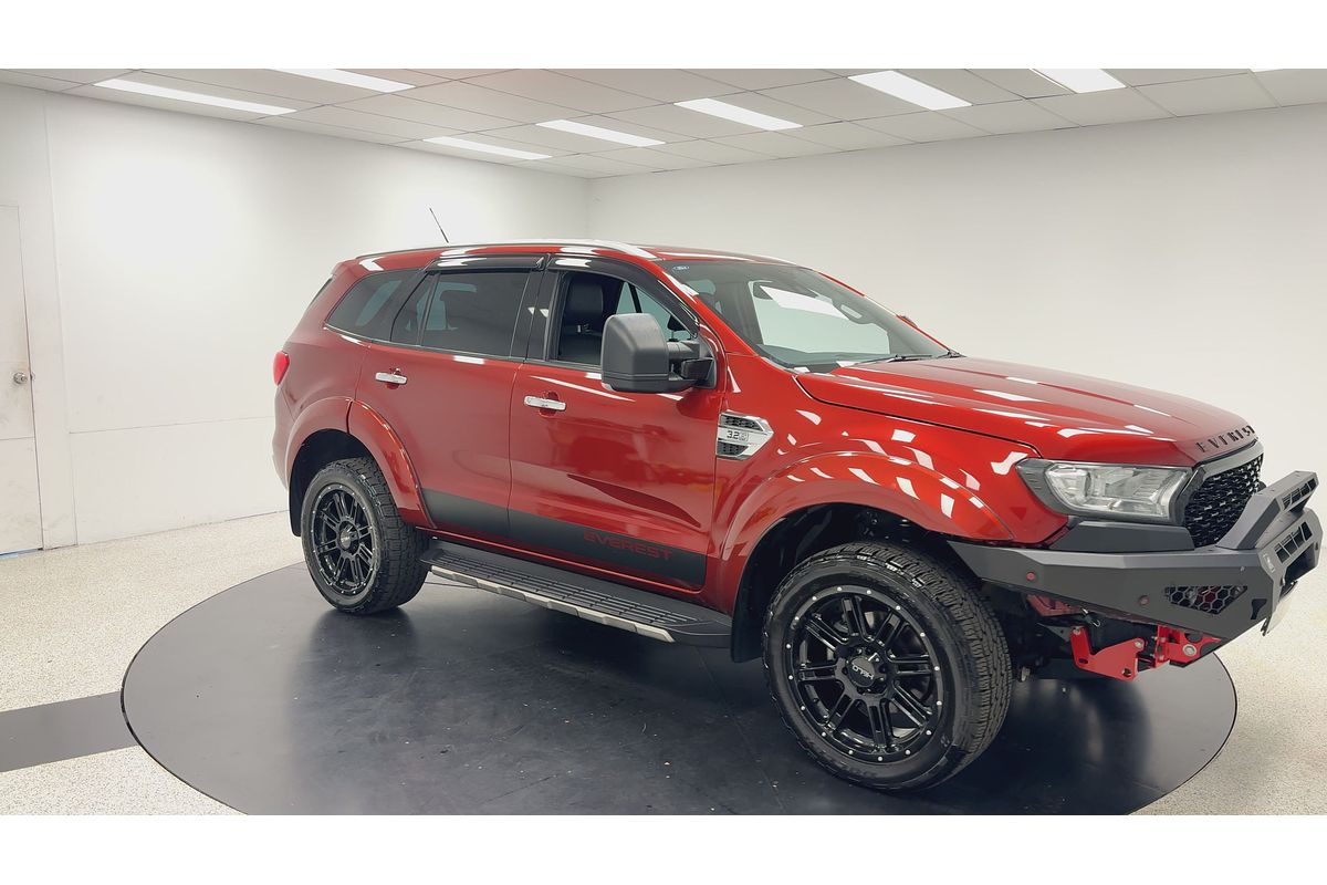 2016 Ford Everest