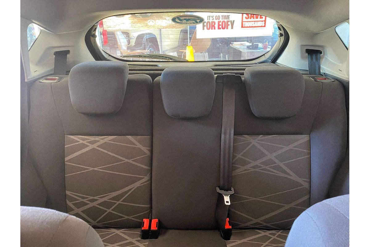 FIESTA WT CL 1.6L 4Cyl MULTI POINT F/INJ 6 SP AUTOMATIC 5D HATCHBACK 