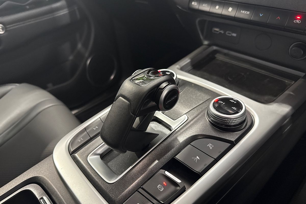2024 GWM Tank 300 ULTRA PETROL
