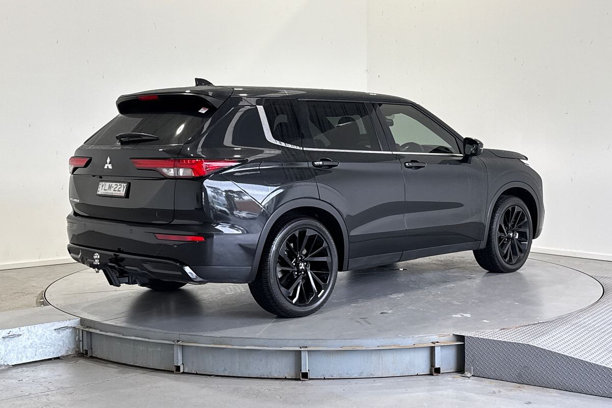 2023 Mitsubishi Outlander LS ZM