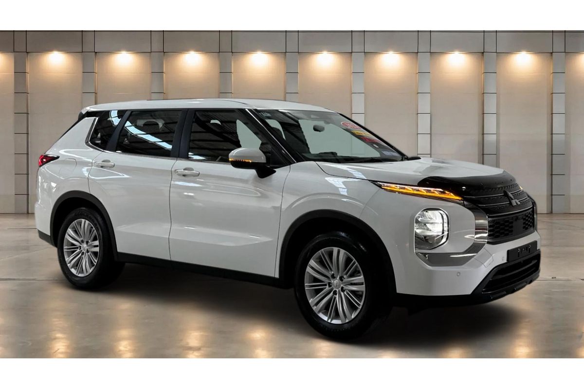 2024 Mitsubishi Outlander ES ZM