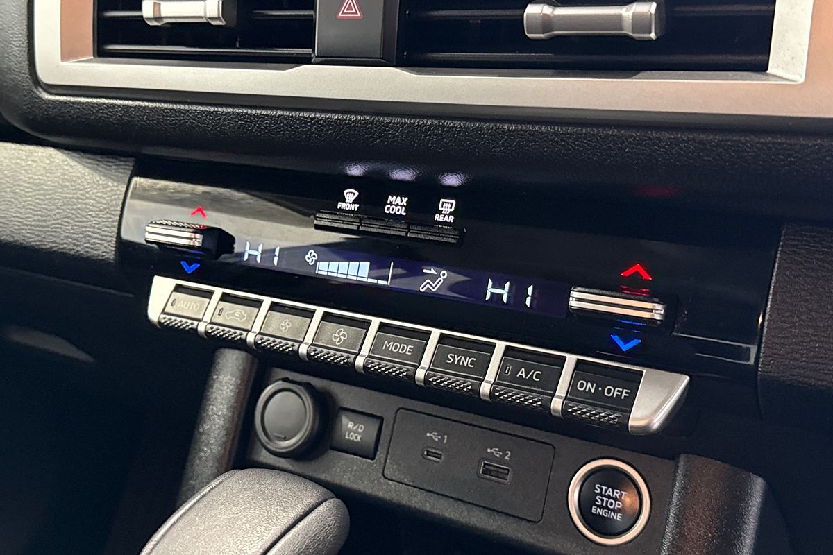 2023 Mitsubishi Triton GLS MV
