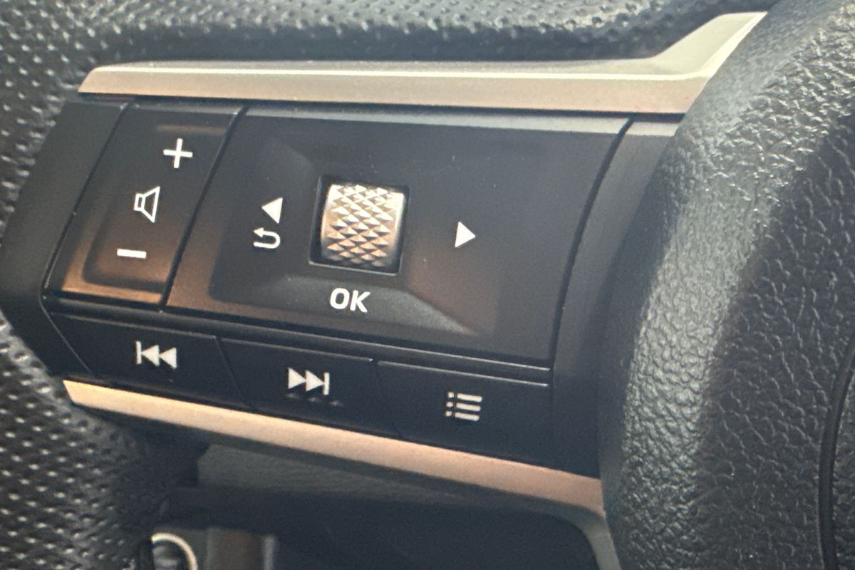 2023 Mitsubishi Triton GLS MV