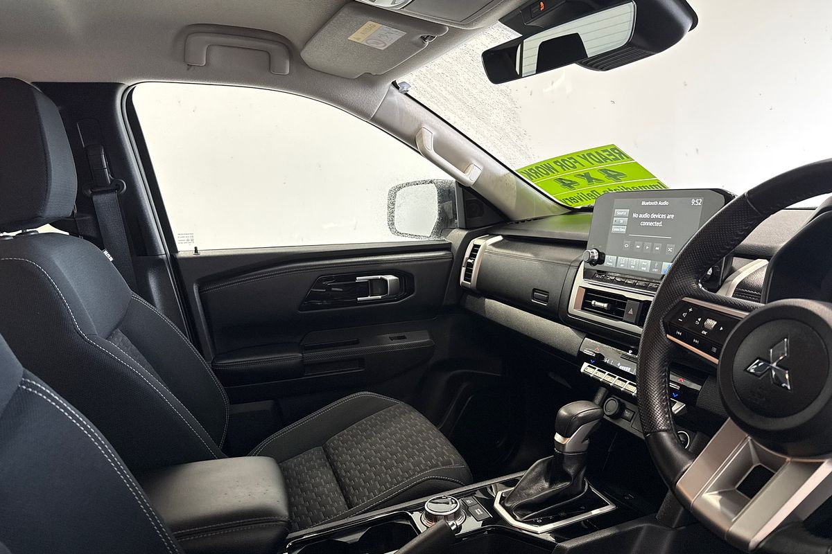 2023 Mitsubishi Triton GLS MV