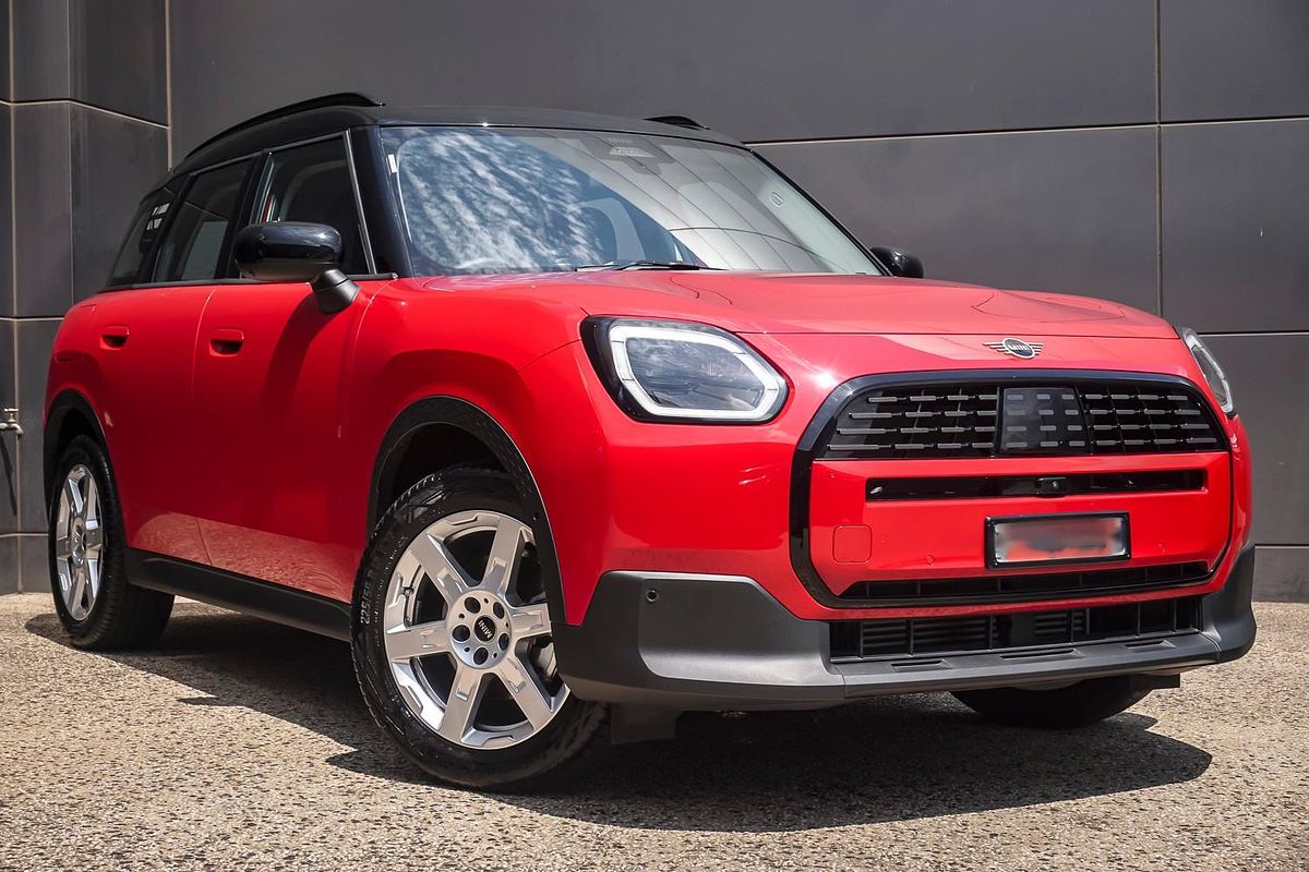 2024 MINI Countryman C Classic U25