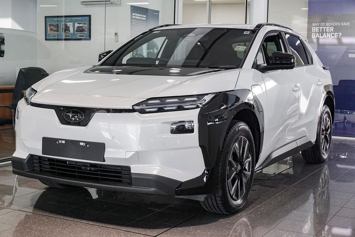 2025 Subaru Solterra AWD E1-1