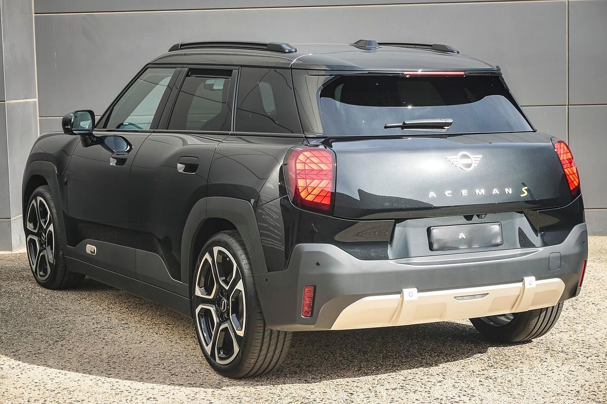 2025 MINI Aceman SE Favoured J05