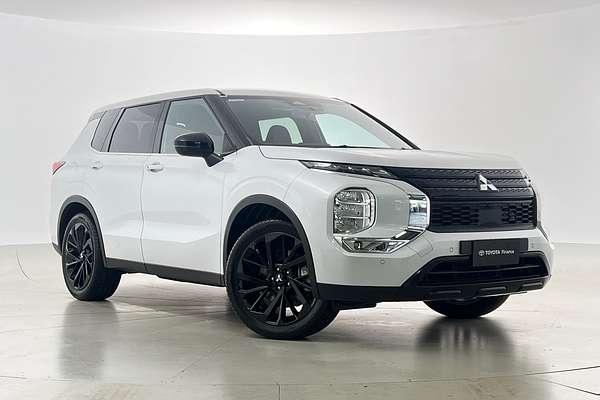 2024 Mitsubishi Outlander Black Edition ZM