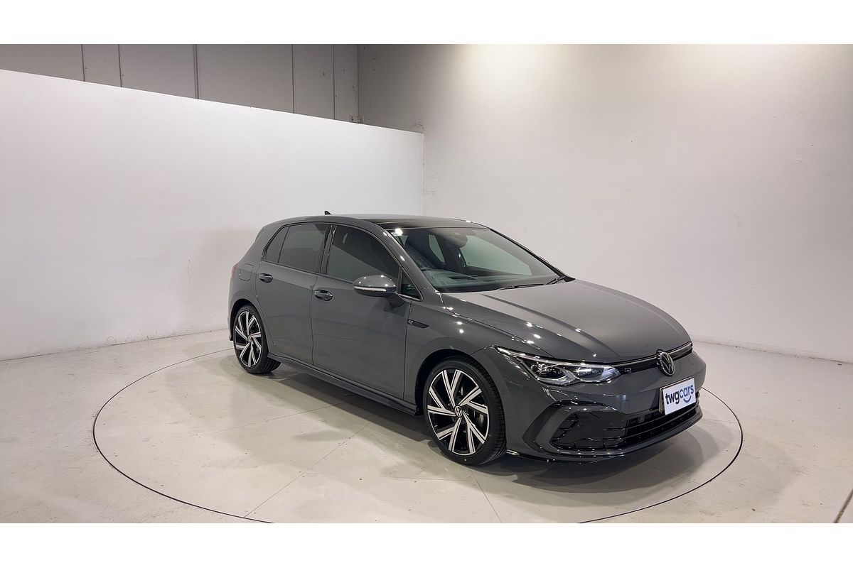 2022 Volkswagen Golf 110TSI R-Line 8