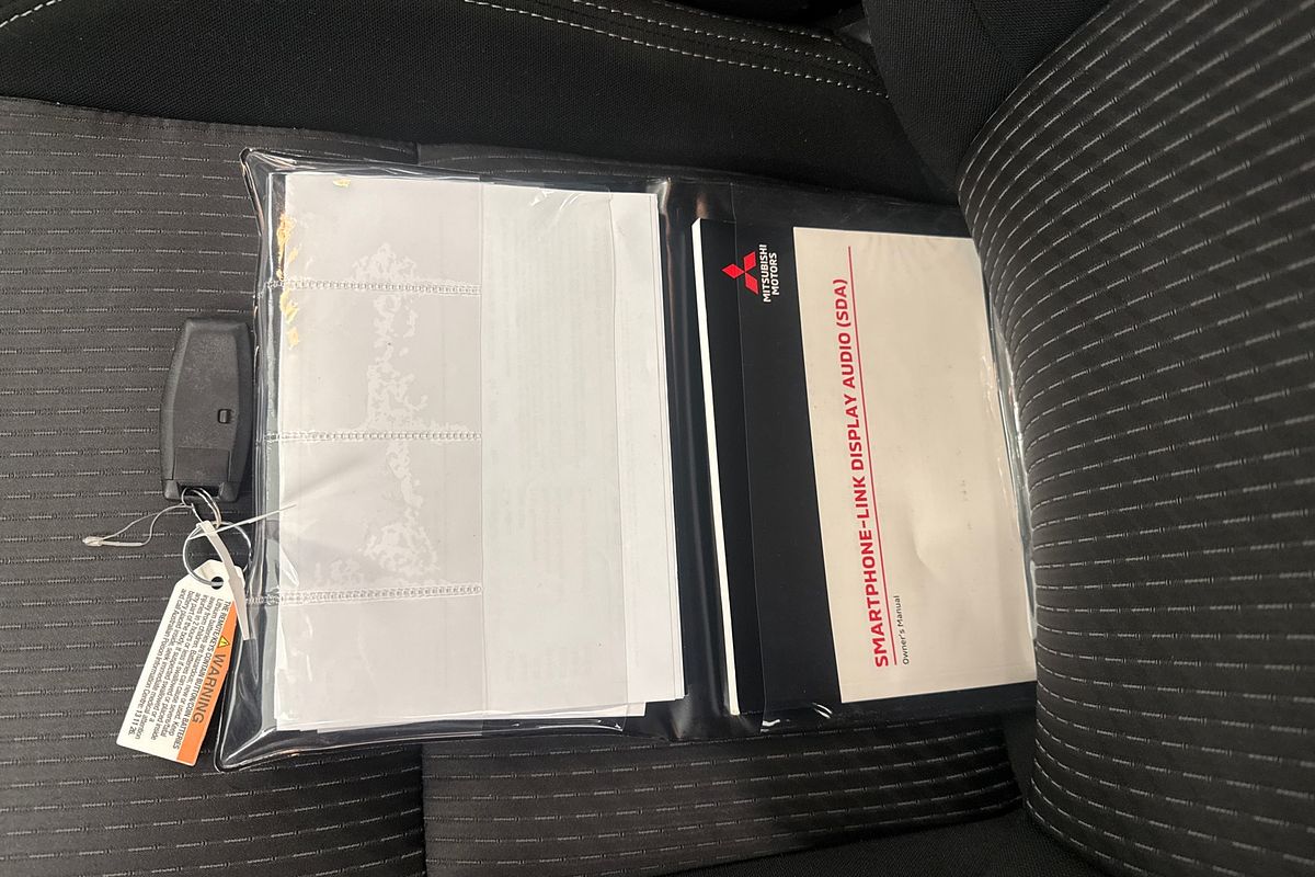 2023 Mitsubishi Outlander ES ZM