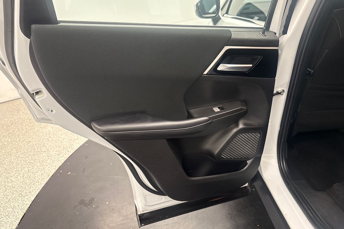 2023 Mitsubishi Outlander ES ZM