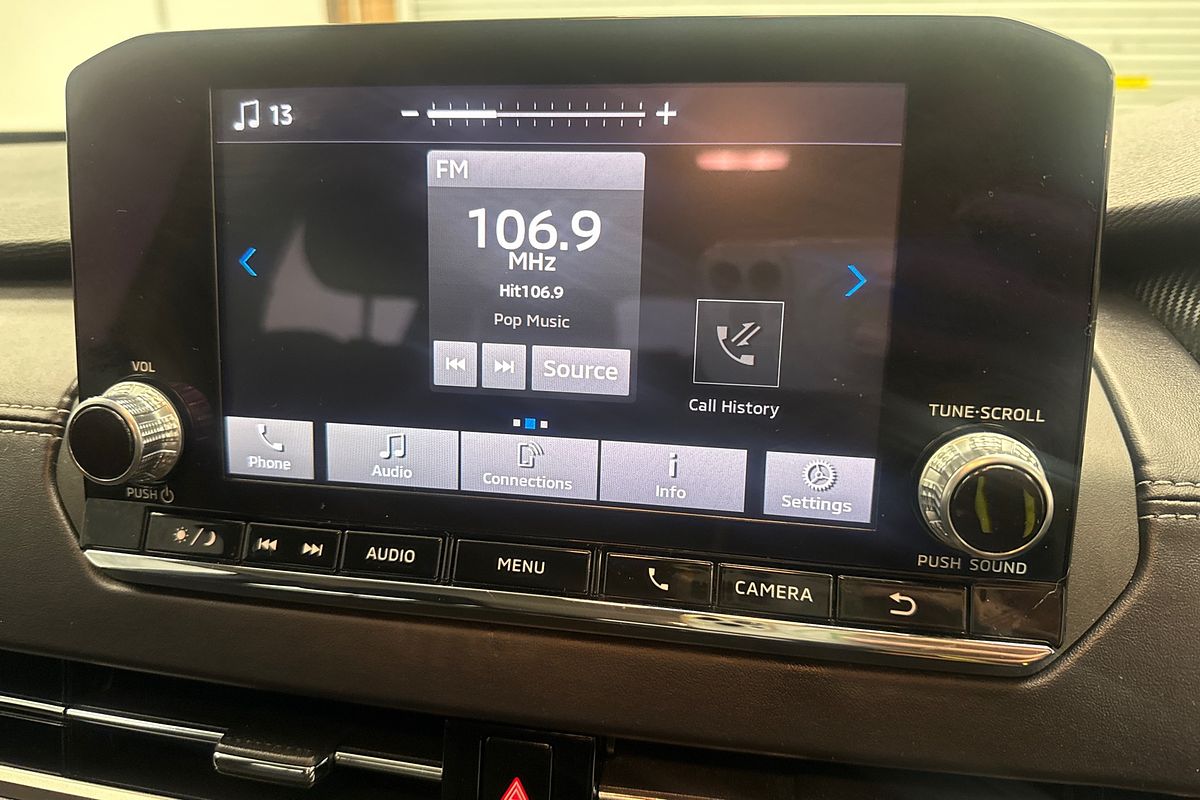 2023 Mitsubishi Outlander ES ZM