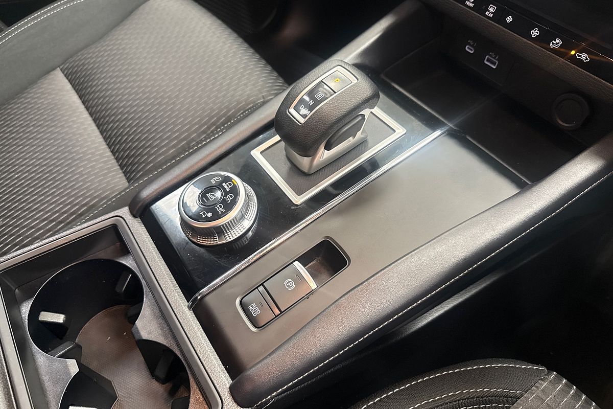 2023 Mitsubishi Outlander ES ZM