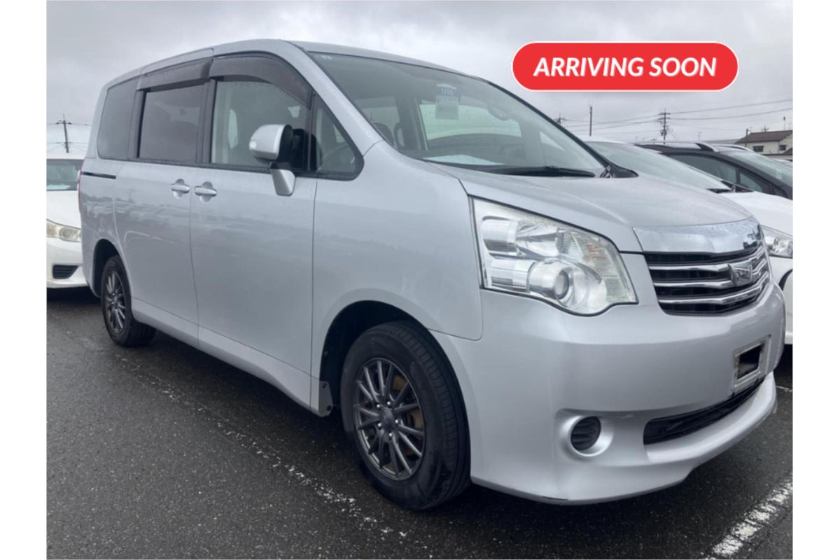2011 Toyota Noah Welcab