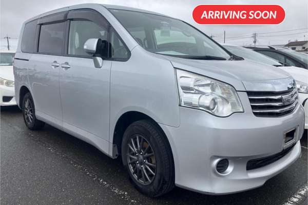 2011 Toyota Noah Welcab