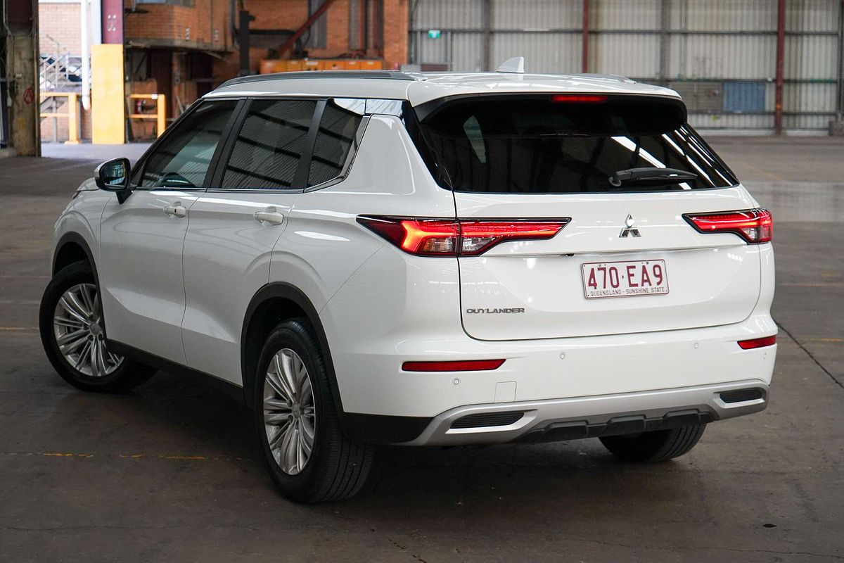 2022 Mitsubishi Outlander LS ZM