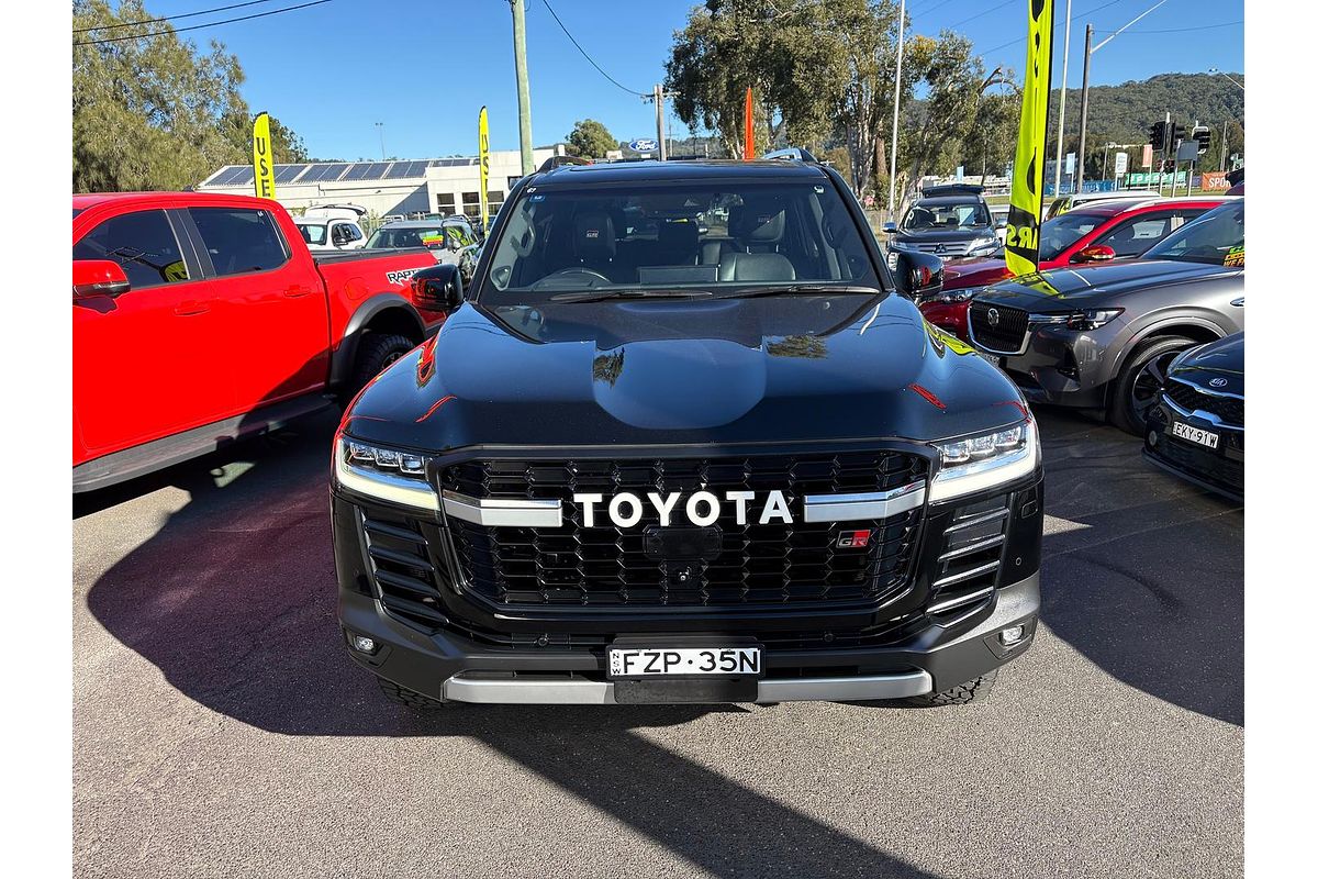 2021 Toyota Landcruiser GR Sport FJA300R