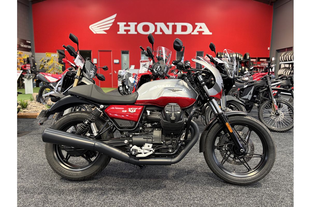2025 Moto Guzzi V7 STONE CORSA