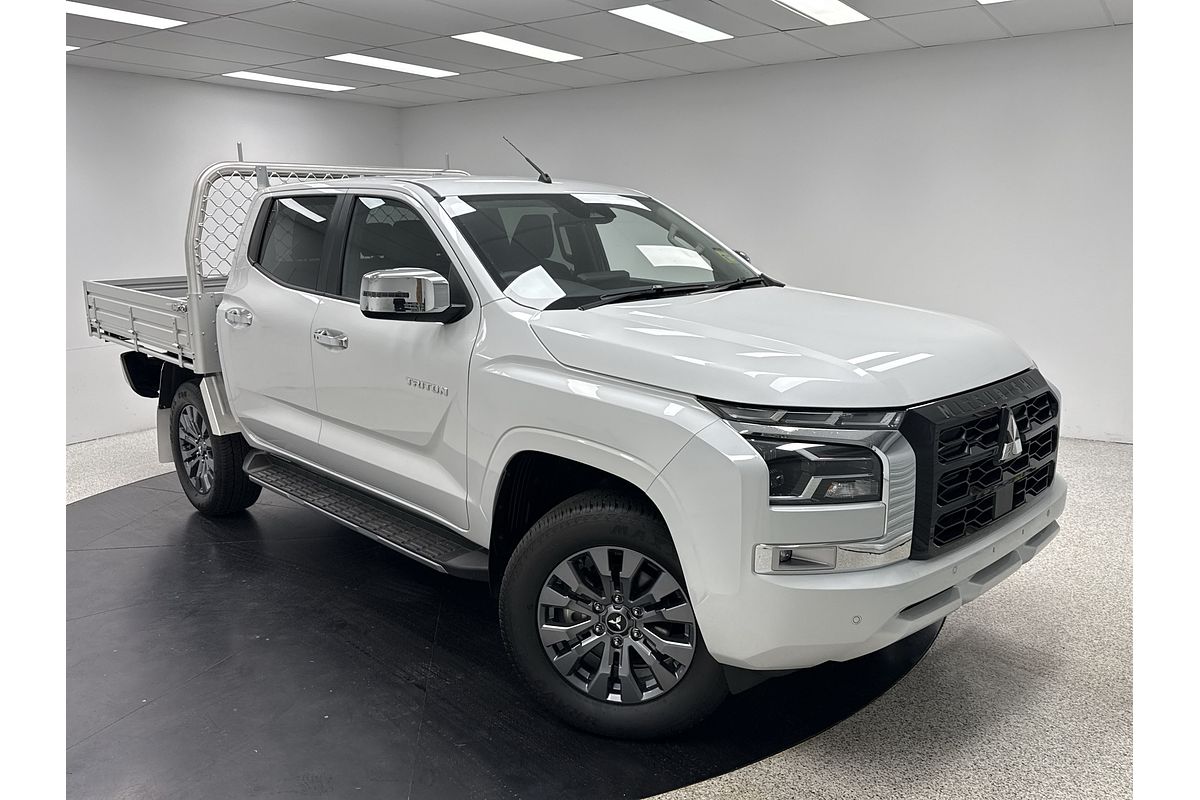 2025 Mitsubishi MV