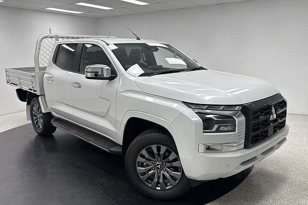 2025 Mitsubishi MV