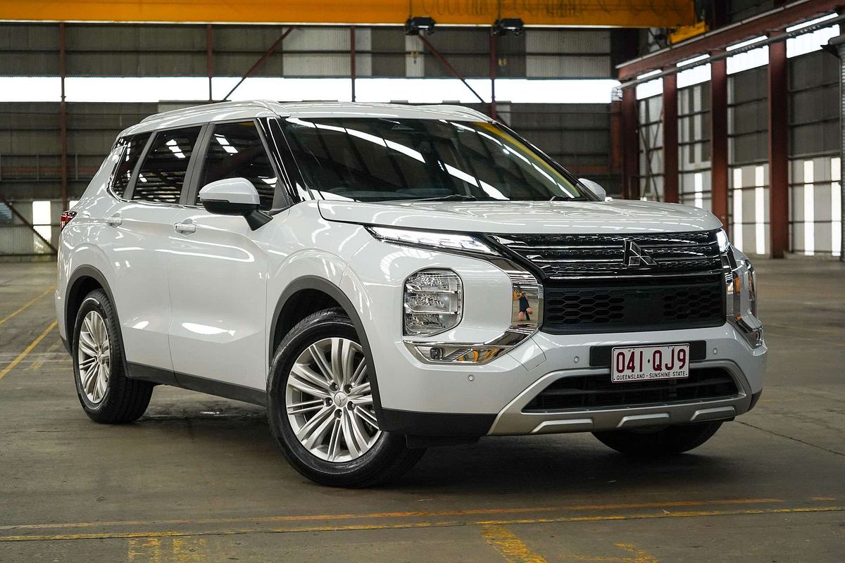 2022 Mitsubishi Outlander LS ZM