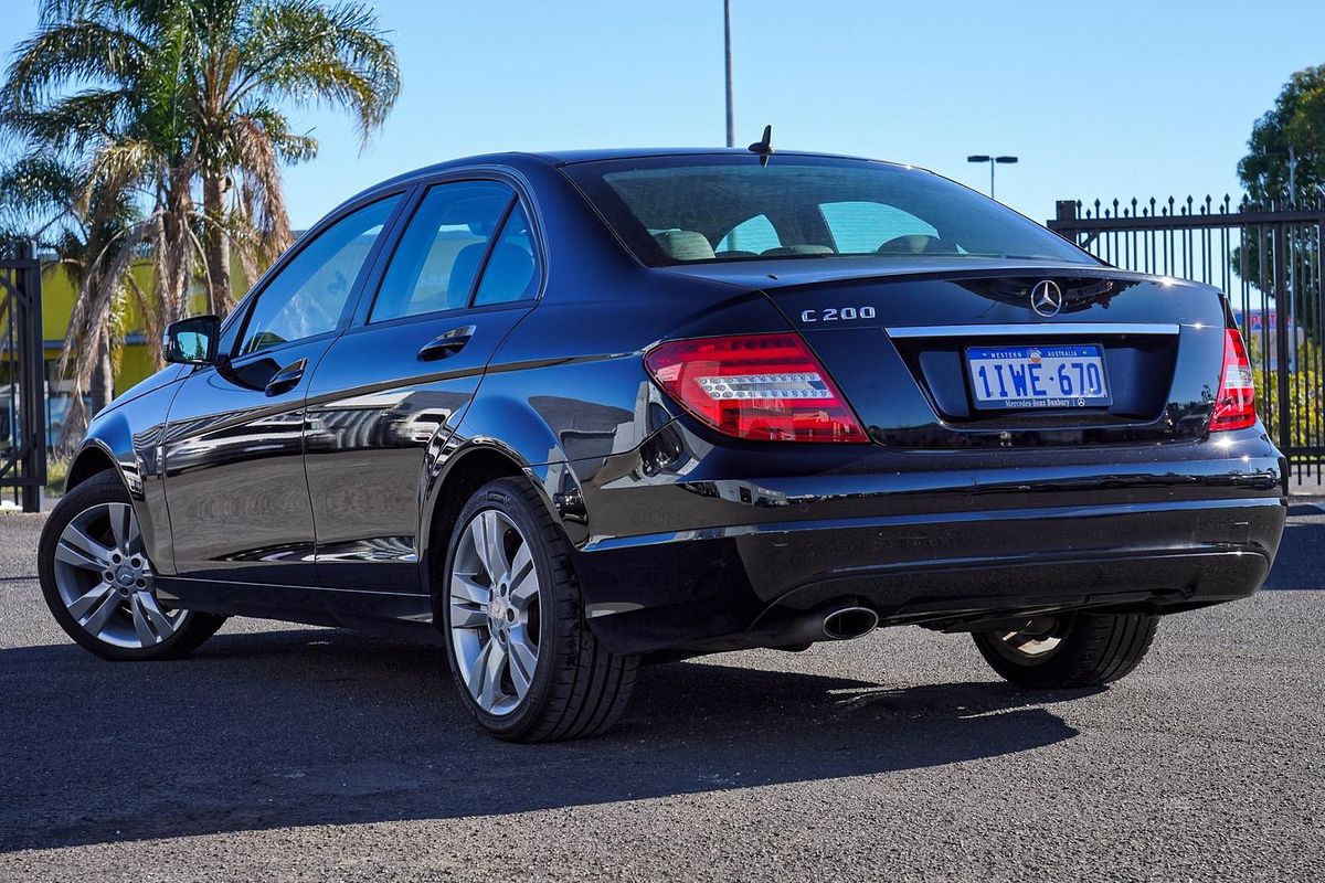 2013 Mercedes-Benz C-Class C200 BlueEFFICIENCY W204