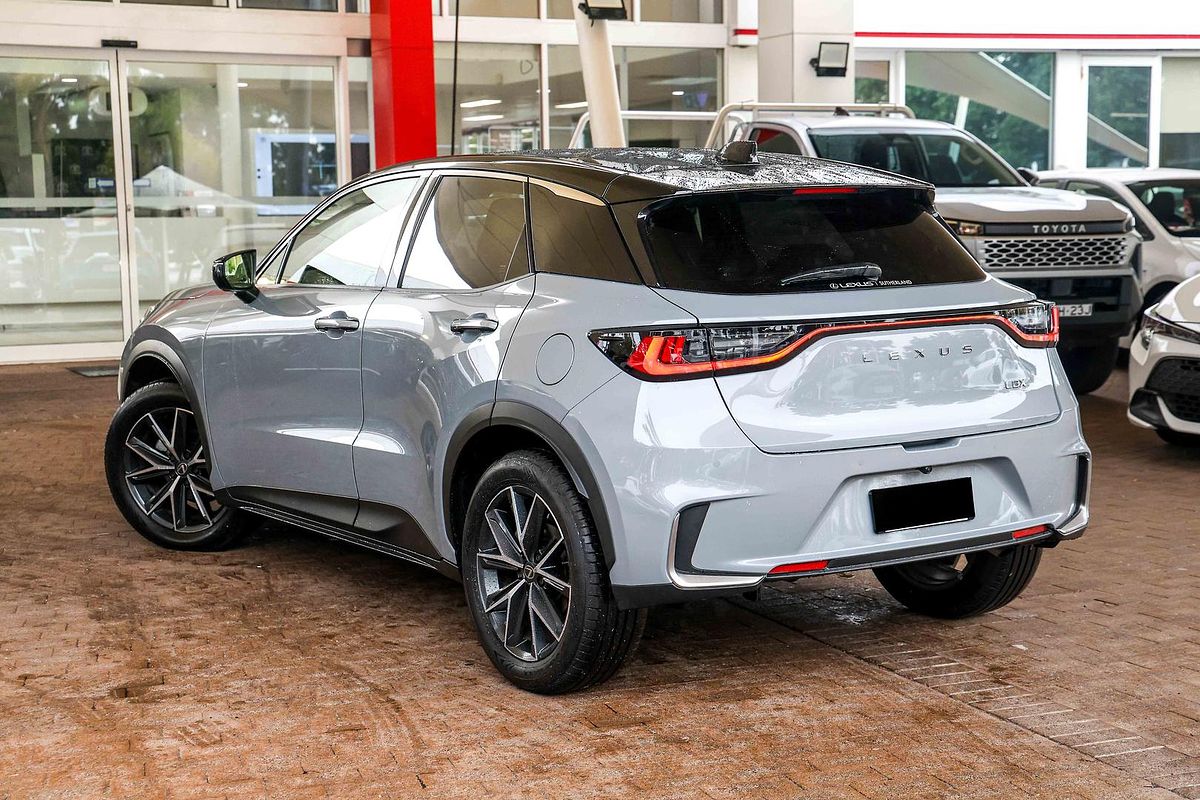 2025 Lexus LBX Luxury MAYH10R