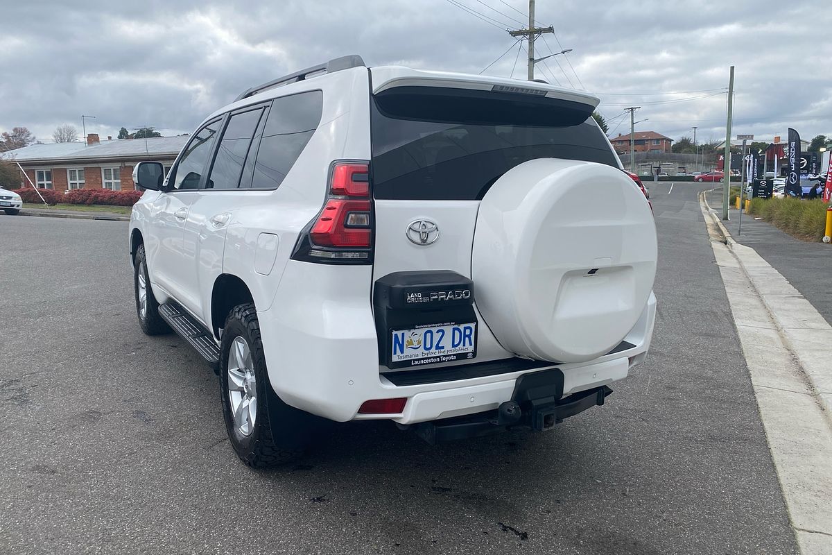 Prado GXL 2.8L T Diesel Automatic Wagon 4277430 005 Prado GXL 2.8L T Diesel Automatic Wagon 4277430 005