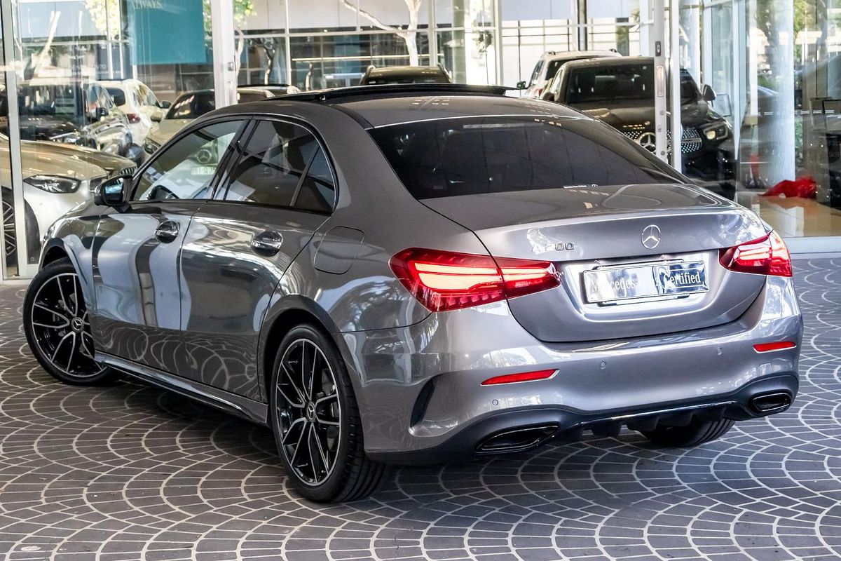 V177 806MY A200 Special Ed SED DUAL 7sp 1.3T