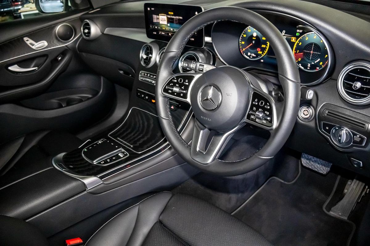 X253 802MY GLC200 WAG 5dr 9G 9 sp 2.0T