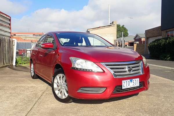 2013 Nissan Pulsar ST B17