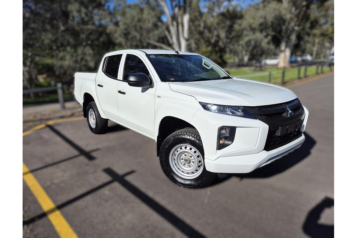 2021 Mitsubishi Triton GLX MR 4X4