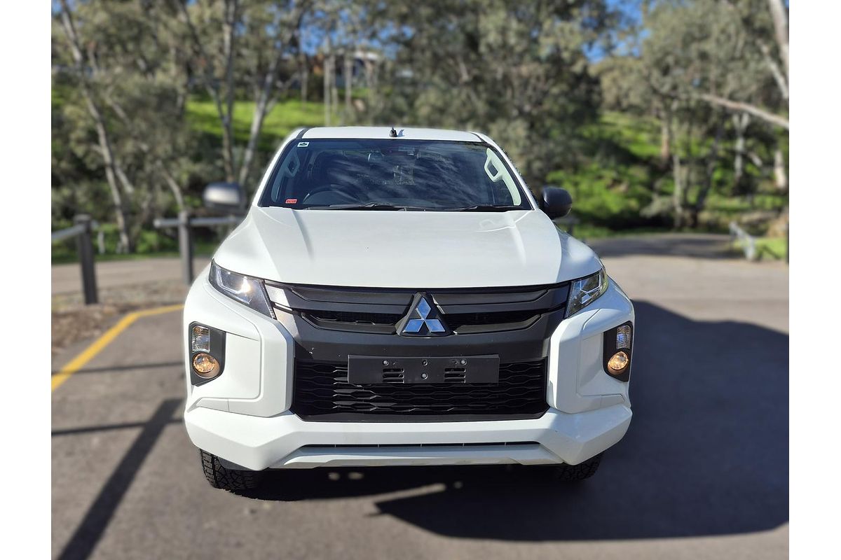 2021 Mitsubishi Triton GLX MR 4X4