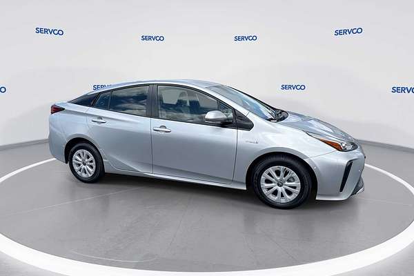 2020 Toyota Prius LE