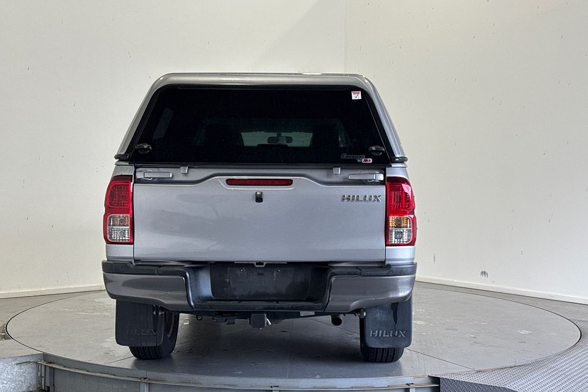 2018 Toyota Hilux SR (4x4) GUN126R MY17 4X4